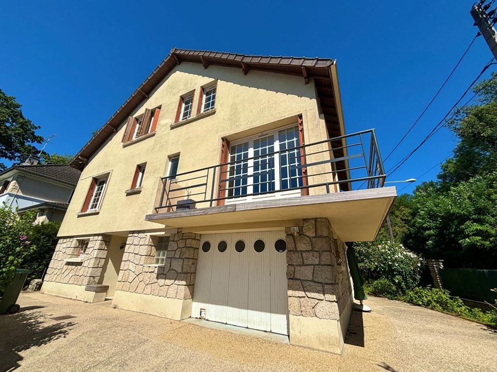 Maison 398 900 €