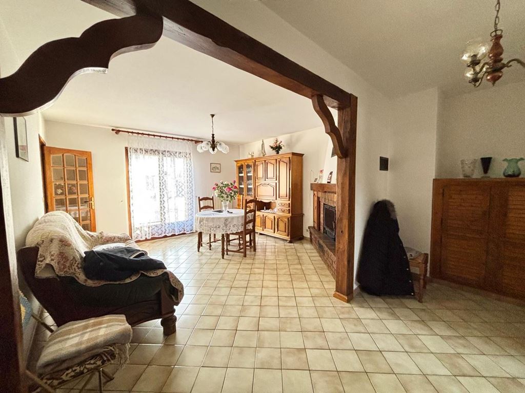 Maison 359 900 €