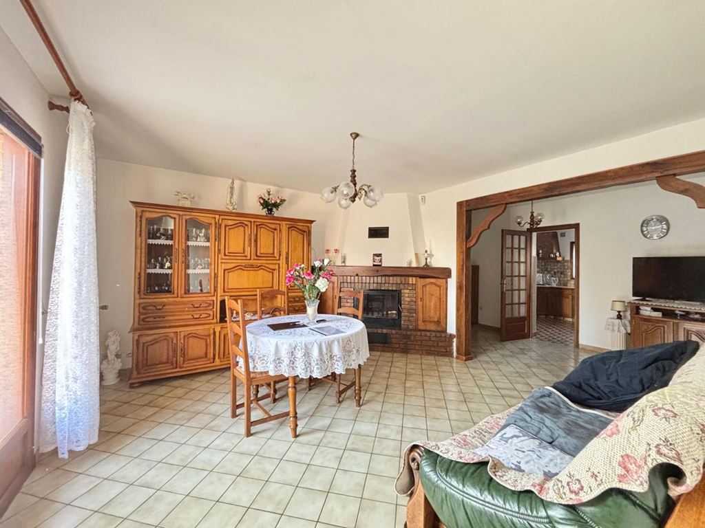 Maison 359 900 €