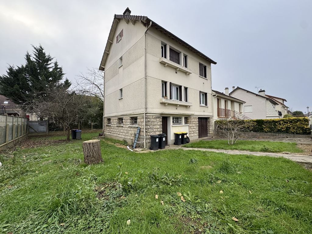 Maison 284 900 €